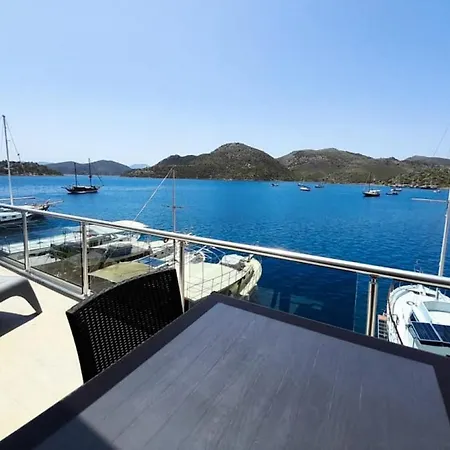 Cozy Flat With Sea View Near In Apartment